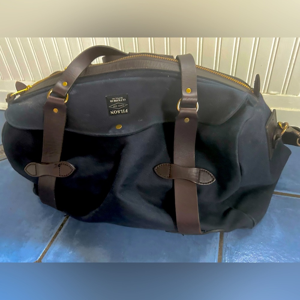 FILSON Twill Duffle Bag - navy - with strap